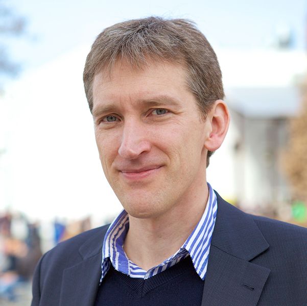Portrait von Prof. Dr.-Ing. Stefan Schweiger