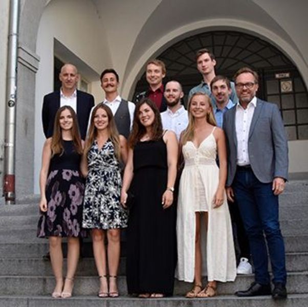 Die Absolventen des achtsemestrigen Bachelorstudiums.