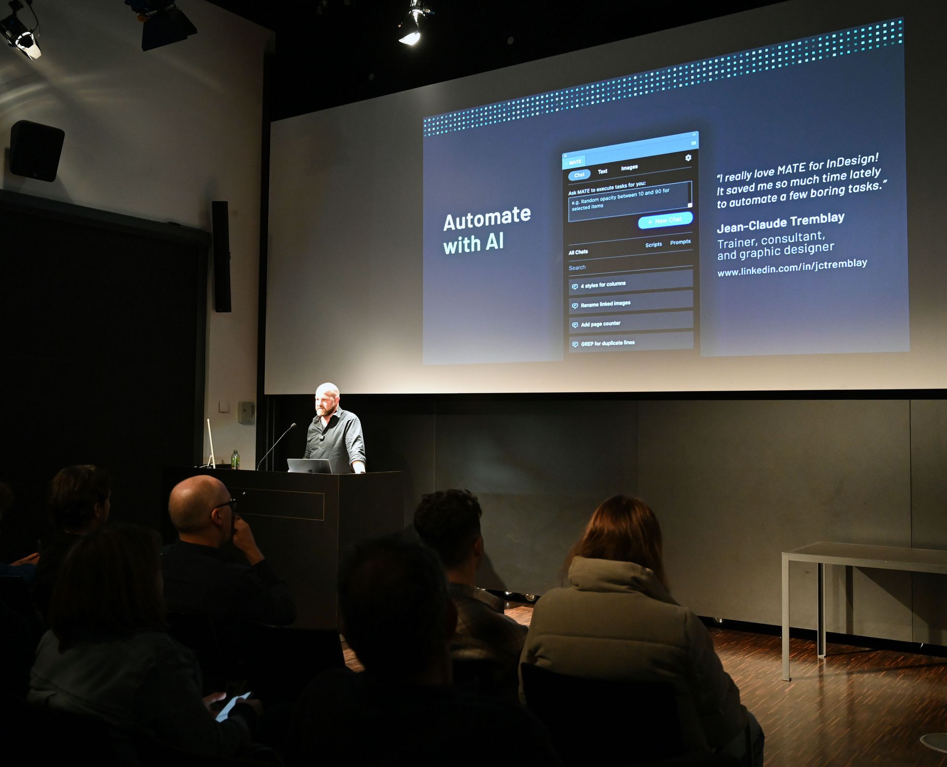 Vortragssaal mit Referent Eugen Pflüger 