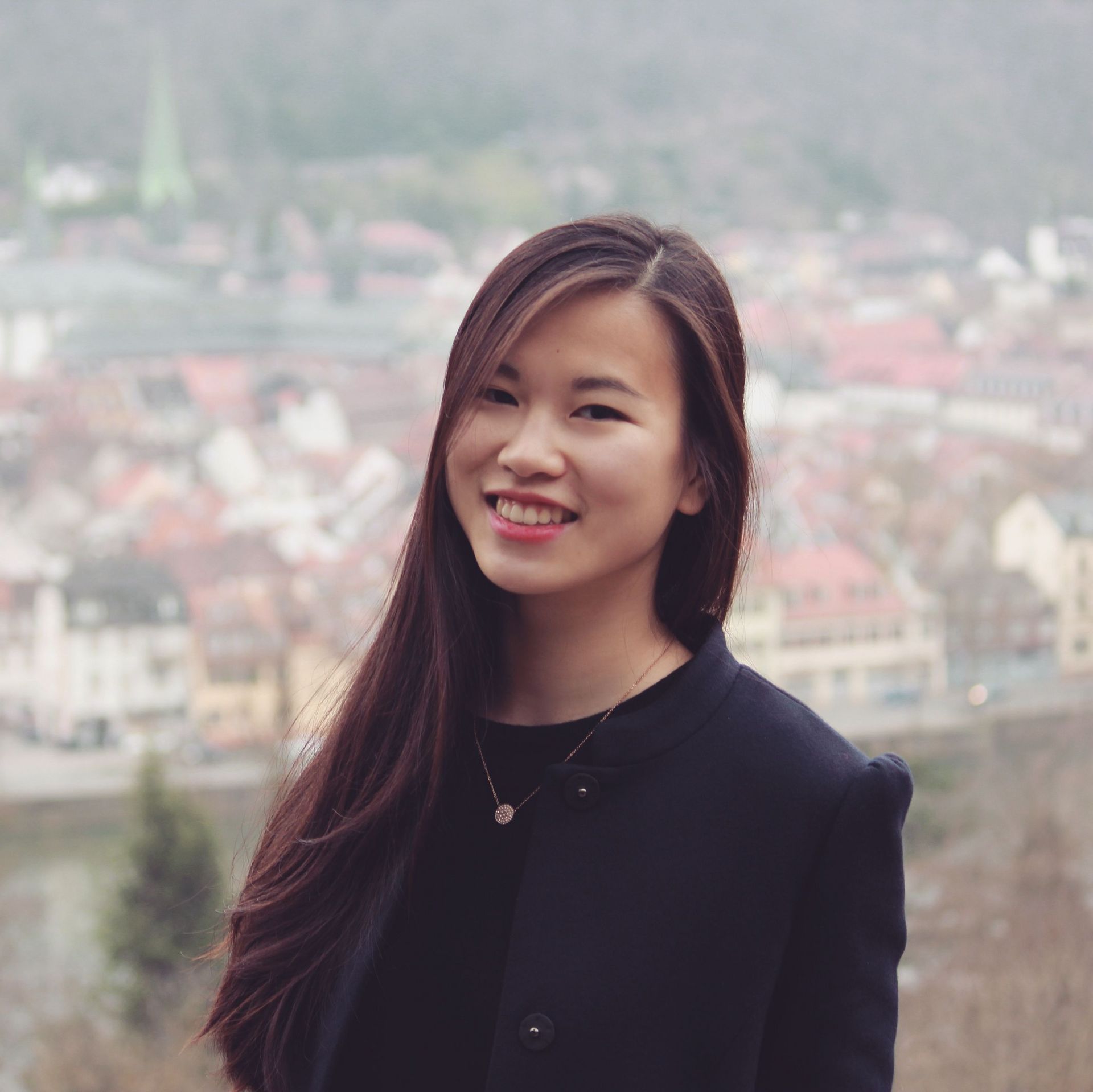 A portrait of the former student Phuong Chi Lieu