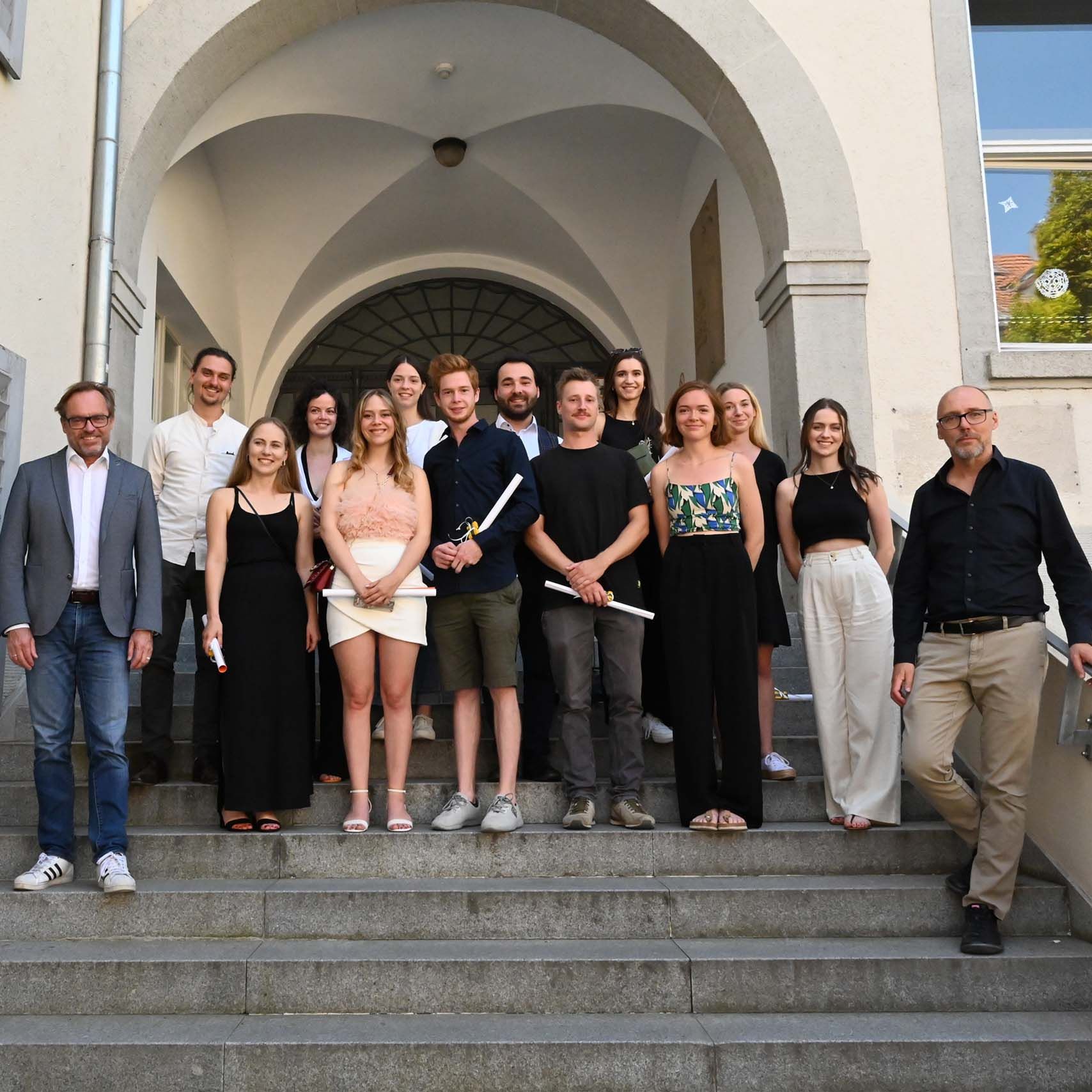 BA6-Absolvent:innen des Sommersemesters 22 BA6-Absolvent:innen des Sommersemesters 22