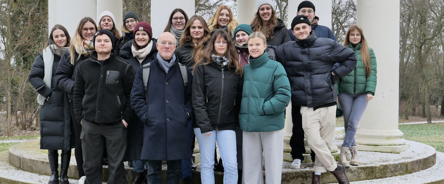 Das Masterseminar Baugeschichte auf Exkursion in Dessau