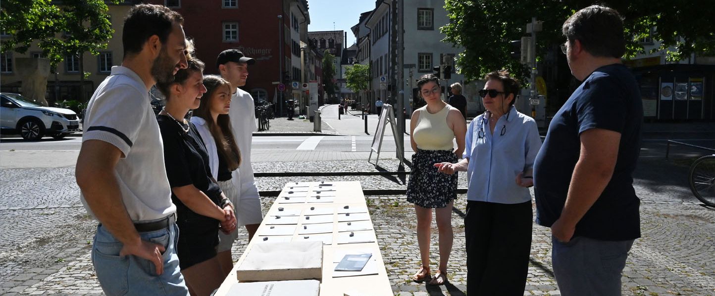 Ortstermin an der Lutherkirche, Konstanz, mit Pfarrer Tobias Walkling