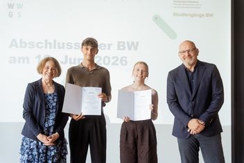 Abschlussfeier BW_Offizieller Teil_Verleihung der Studienabschlussurkunden. Foto: Felix Stoffel.