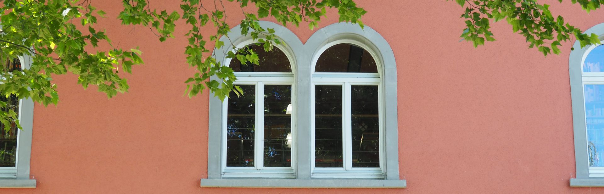Fenster der Bibliothek Außenaufnahme 