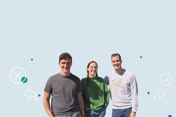 Die drei Gründer*innen des Startups Klartext.