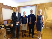 Foto von Indra Kusumah gemeinsam mit Camille Salinesi, Anke Hoeffler und Clothilde Rohleder