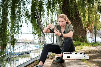 Studierende bei Laborversuchen Umweltchemie