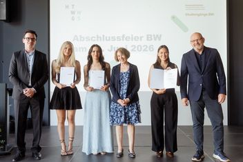 Abschlussfeier BW_Offizieller Teil_Verleihung der Studienabschlussurkunden. Foto: Felix Stoffel.