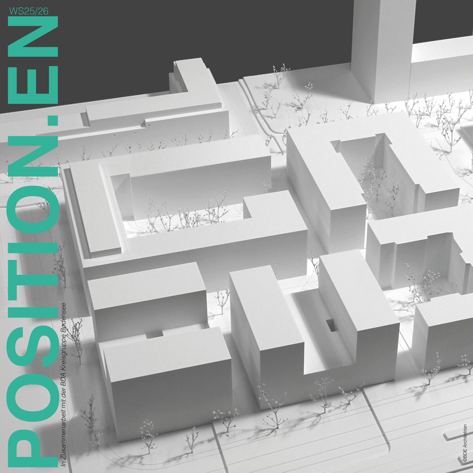 Vogelperspektive auf ein Architekturmodell.