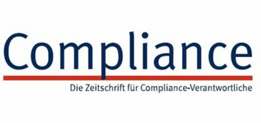 Compliance in blauen Buchstaben und mit einer orangen Linie unterstrichen.