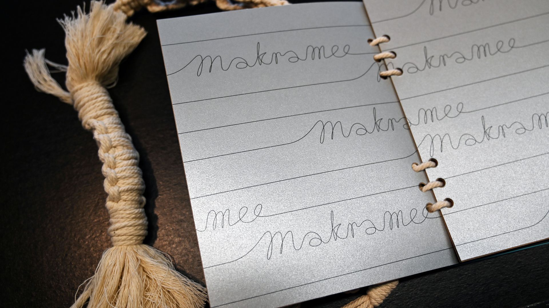 Aufgeschlagenes Buch