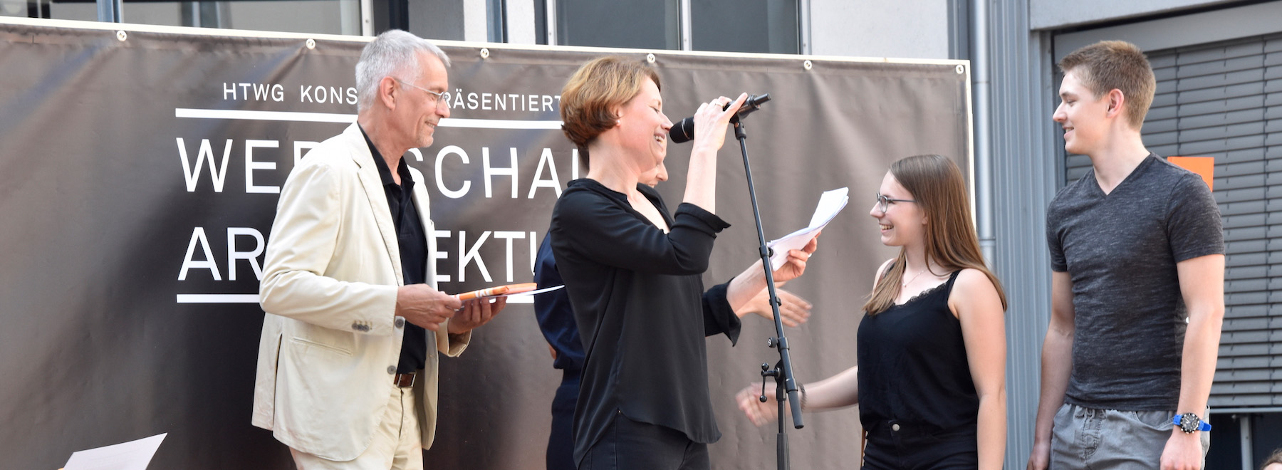 Die diesjährige Jury des Seestern bei der Preisverleihung: S. Schneider,  A. Innauer und U. Grassmann