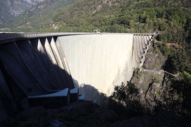 Bogenstaumauer Lago di Vogorno