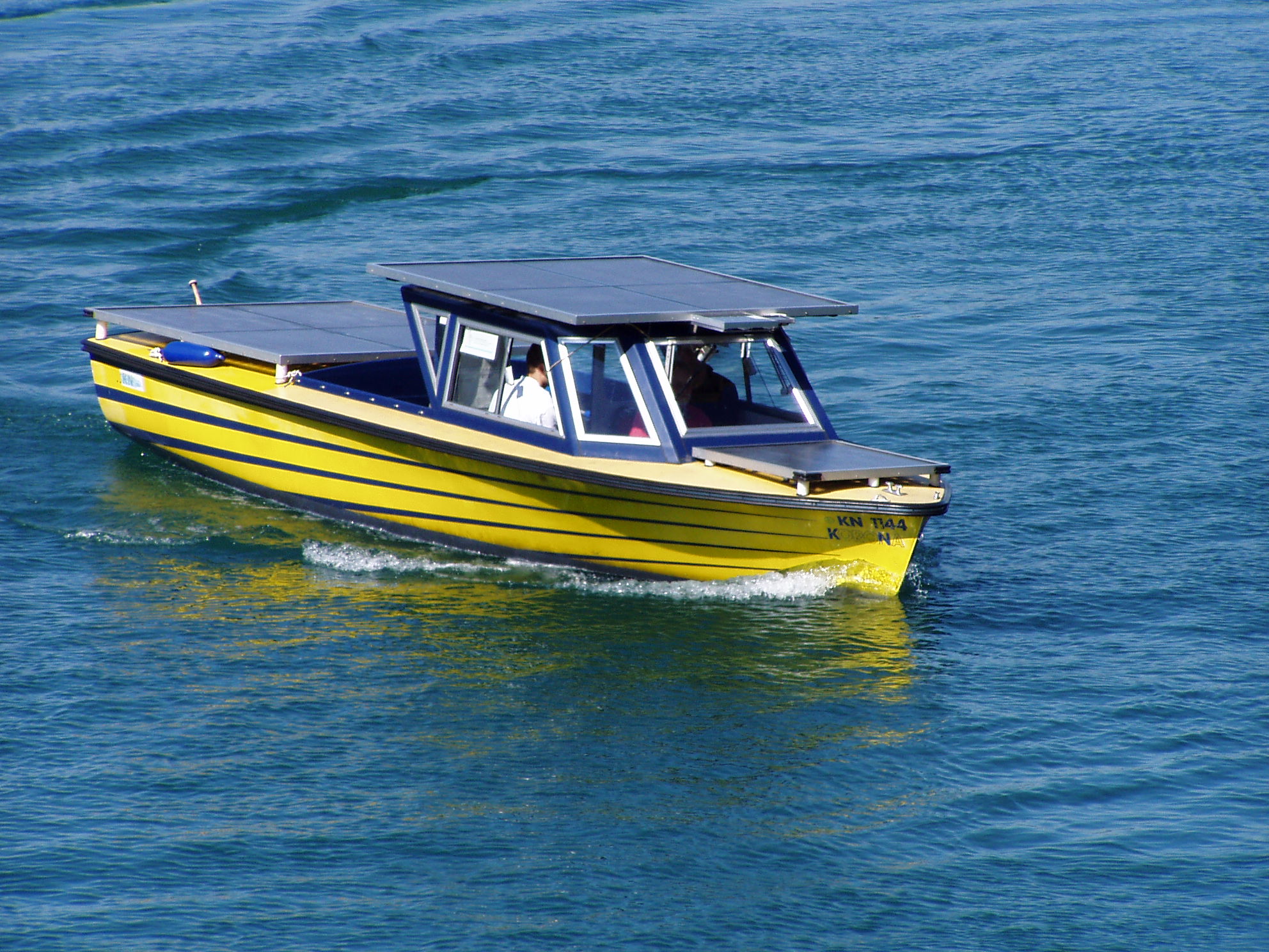 Das ehemalige Forschungsboot Korona bei einer Fahrt auf dem Bodensee