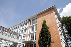 Ansicht des Hauptgebäudes der Hochschule Konstanz