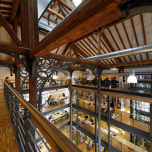 Innenraum Bibliothek HTWG Konstanz