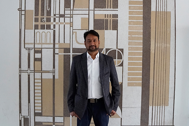 Porträt von Prof. Dr. Jothi Basu an der HTWG.