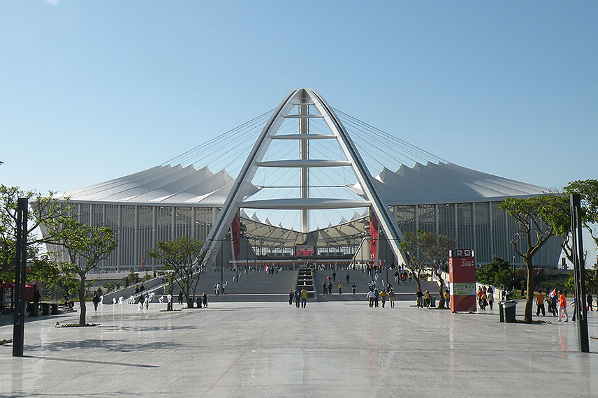 Der Eingang des Moses-Mabhida-Stadion in Durban.